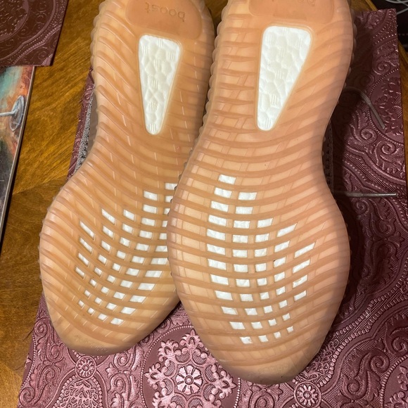 Adidas Yeezy Tennis Shoes - Picture 2 of 4